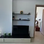 Seaview Apartment! Public Parking Near The App! *