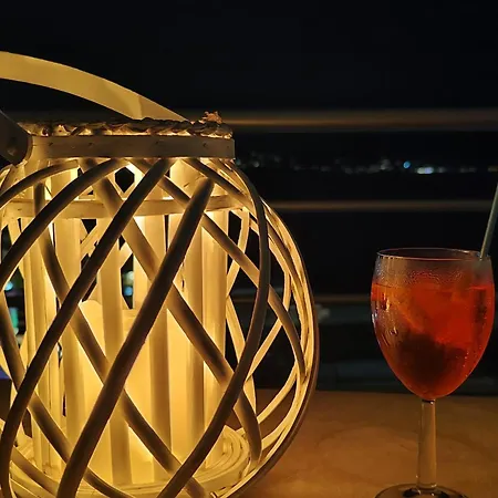 公寓 Seaview Apartment! Public Parking Near The App! Sarandë