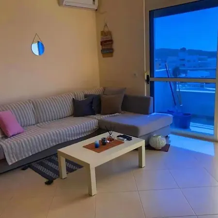 Seaview Apartment! Public Parking Near The App! *