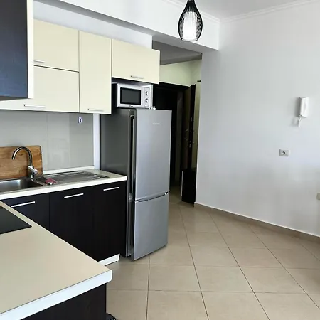 Seaview Apartment! Public Parking Near The App! Apartment
