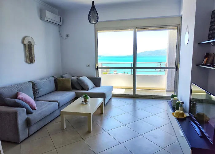 Seaview Apartment! Public Parking Near The App! Apartment Sarandë