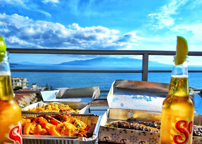 Seaview Apartment! Public Parking Near The App!